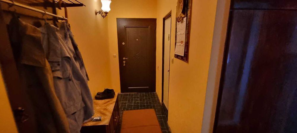 Продава се Двустаен апартамент в Разград, Орел - 58 кв.м за 1100 €/кв.м - Снимка #1