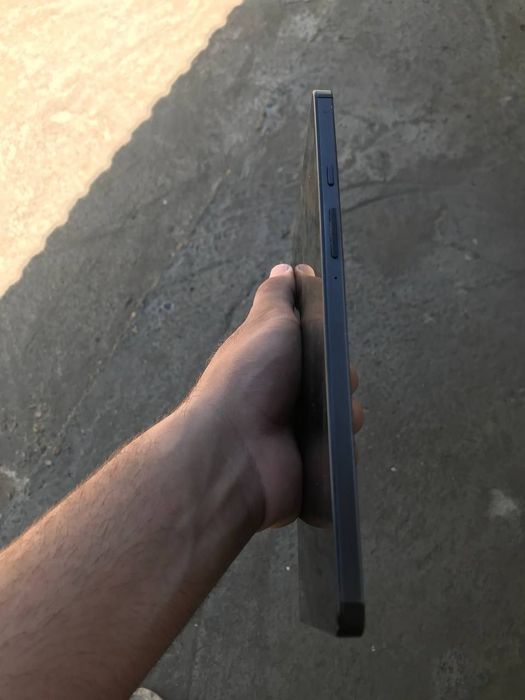 Samsung Tab A9.    128 ga 8 talik yili 2025