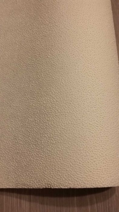 Продаю обои под покраску недорого