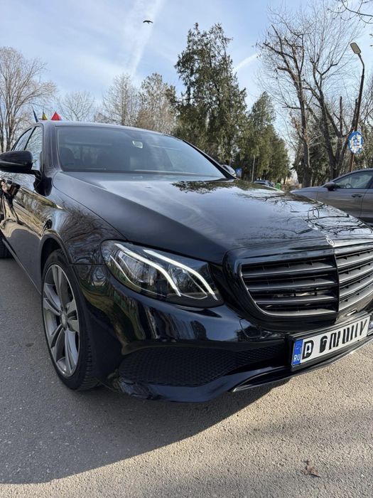 Mercedes E-class W213 E200d 2017 automat 9G-Tronic Full Led Navi
