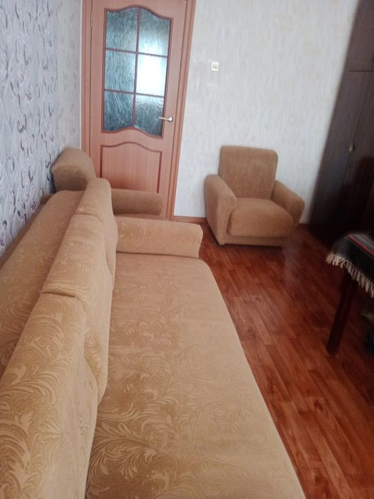 Диван и два кресла