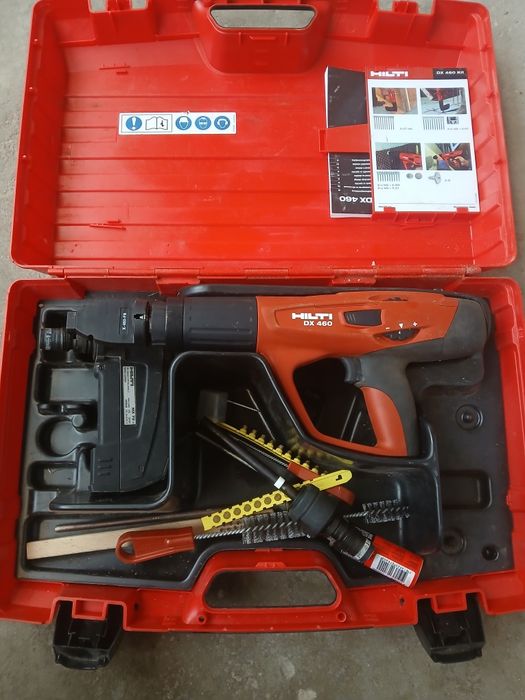 Pistol cuie beton ,lemn,metal hilti dx460 stare impecabila , ca  nou