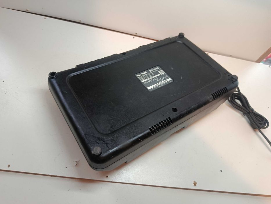 Makita DC18RD DUAL charger incarcator sursa baterie 12V 14.4V 18V 9A acumulator