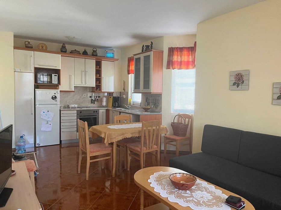 Продава се Двустаен апартамент в к.к. Слънчев бряг - 65 кв.м за 1031 €/кв.м - Снимка #1
