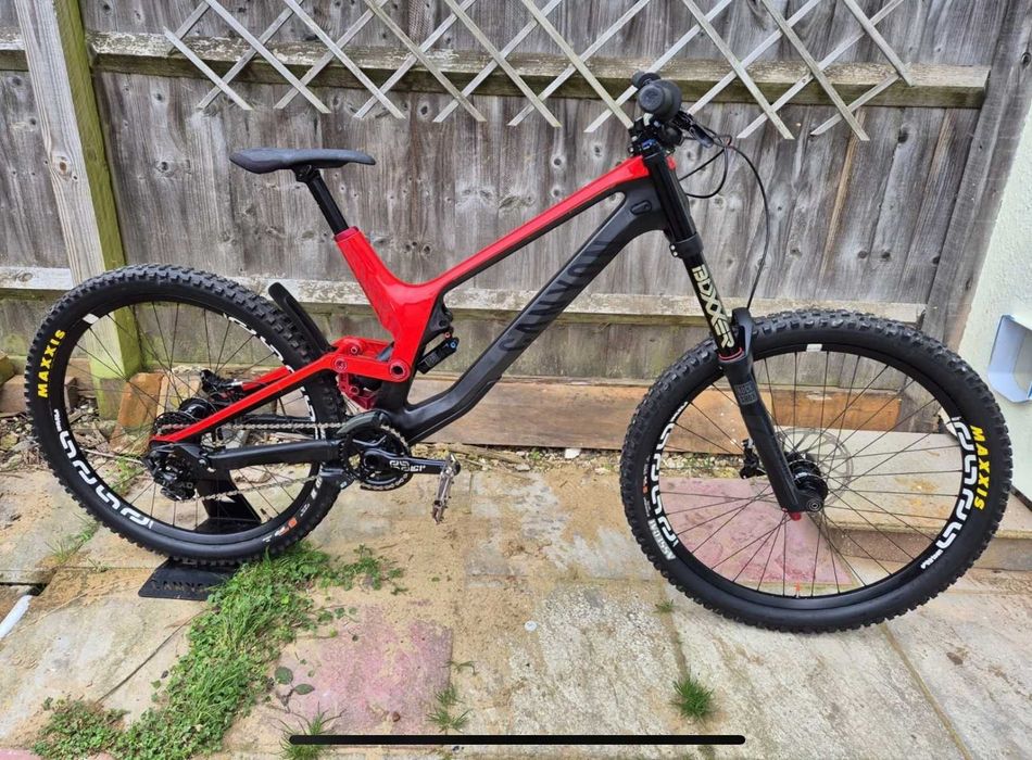 Canyon Sender Carbon CF 27.5 DH Bike 2019