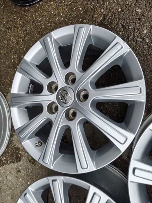 16" оригинални алуминиеви джанти за Toyota Corolla, Auris, Avencis...