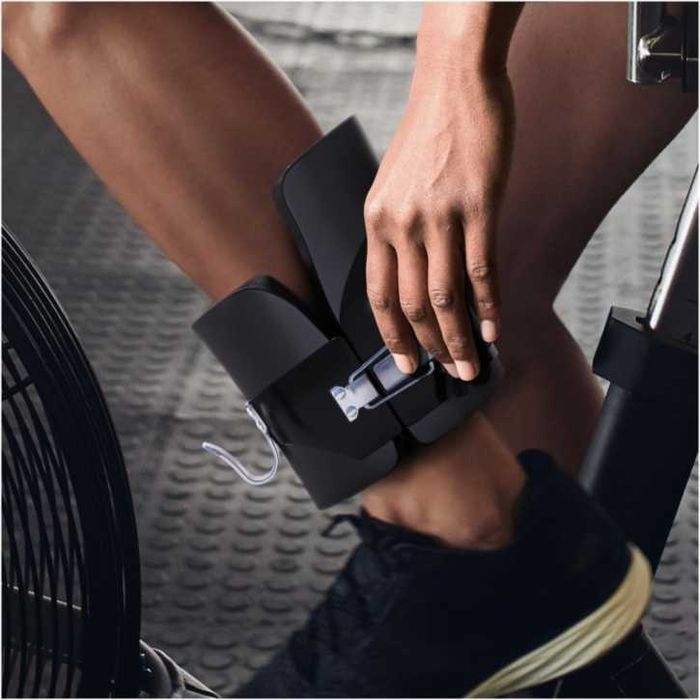 Cizme Gravitationale cu carlig