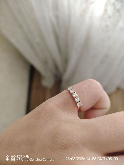 СРОЧНО! Золотое кольцо с камнями