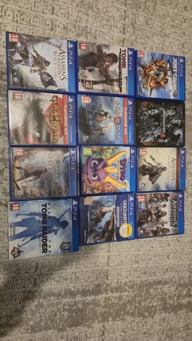 PlayStation 4 1TB + 2 Controllere + 12 Jocuri Top