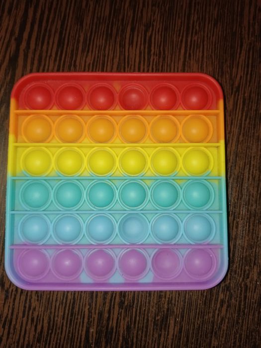 Игрушки за все 2000 тг