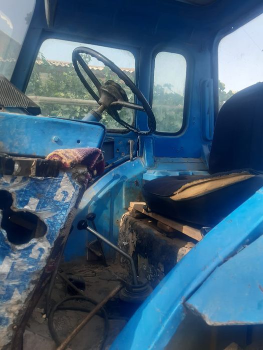 Срочно продам трактор