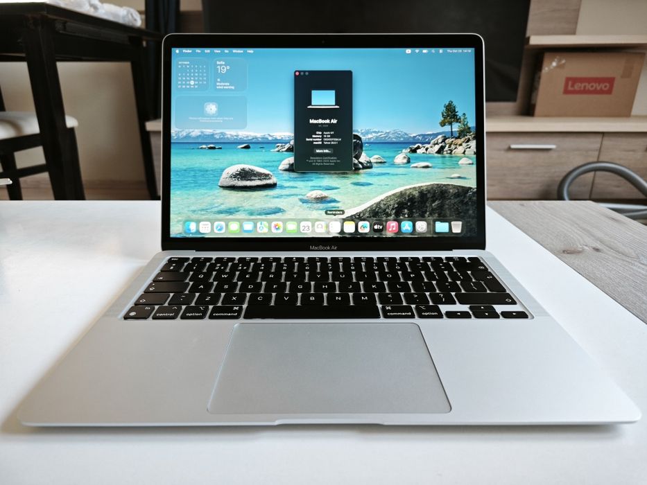 MacBook Air 13" 2020 / M1 / 16GB RAM / 256GB SSD / macOS 26