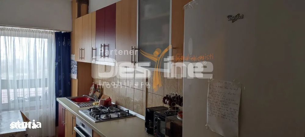 Apartament cu 1 camera, decomandat, zona Armata Rosie, etajul3