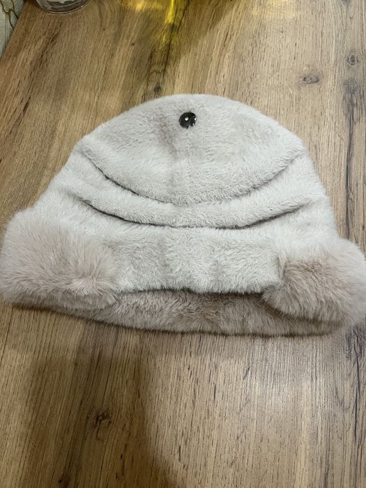 Шапка новая теплая