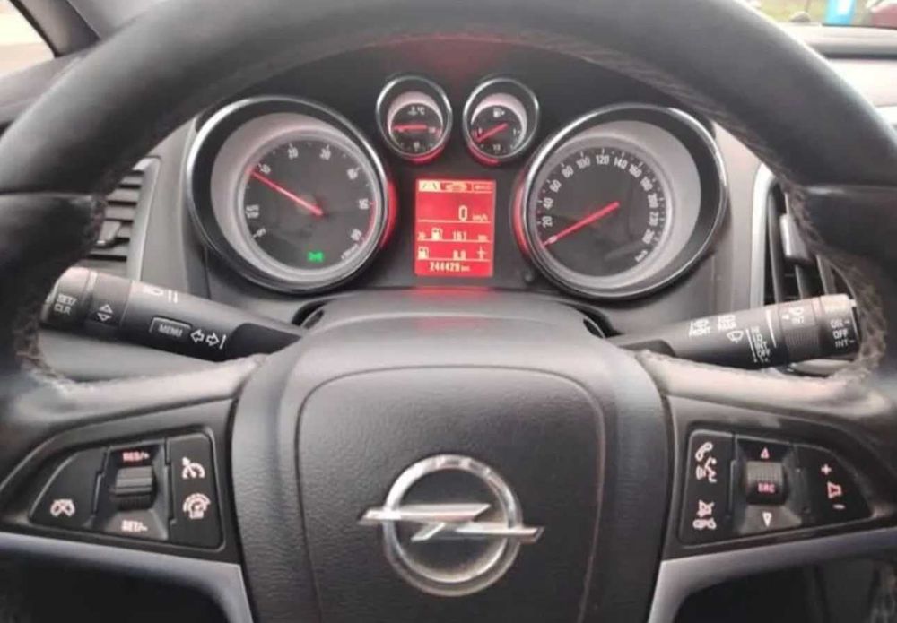 Vand masina Opel Astra