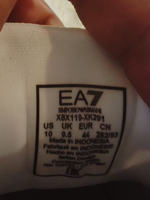 De vânzare adidași armani