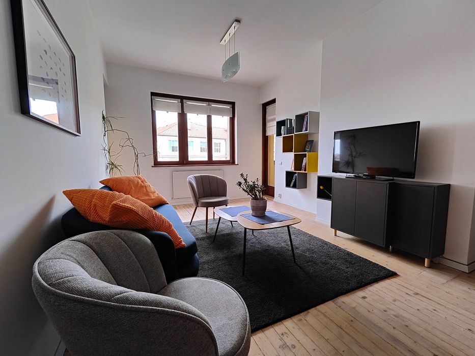 Дава се под наем Тристаен апартамент в София, Лозенец - 110 кв.м за 1077.12 € - Снимка #3