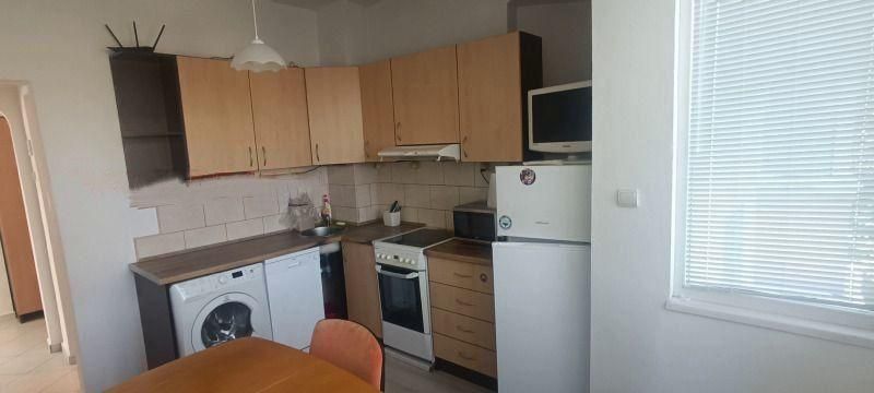 Дава се под наем Двустаен апартамент в София, Център - 51 кв.м за 611.49 € - Снимка #1