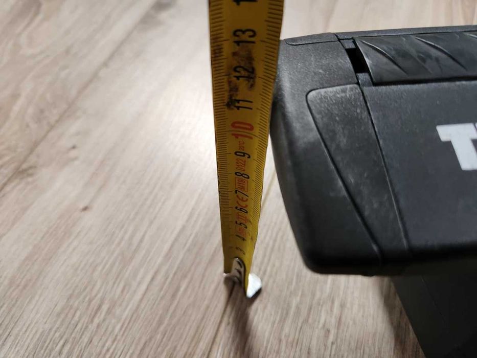 Vand Bare transversale 118cm Thule + kit prindere in puncte fixe