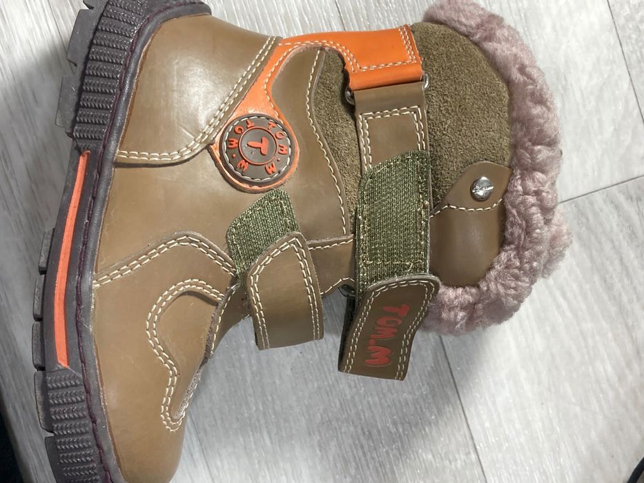 Продам ботиночки зимние