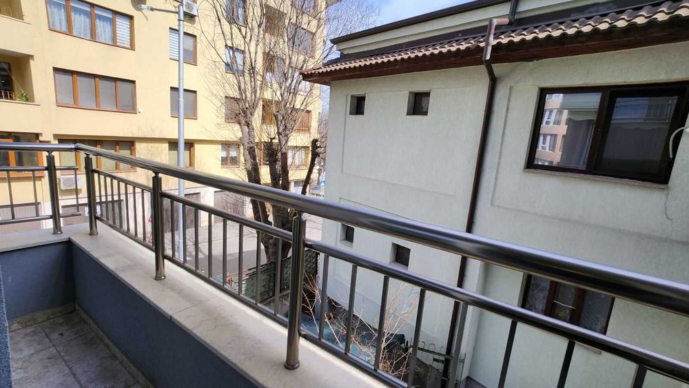 Продава се Двустаен апартамент в Варна, Аспарухово - 67 кв.м за 1717 €/кв.м - Снимка #5