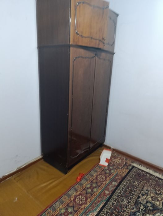 Bezmakler Chorsuda srochno  kvartiraga kvartirant qizlar olinadi.