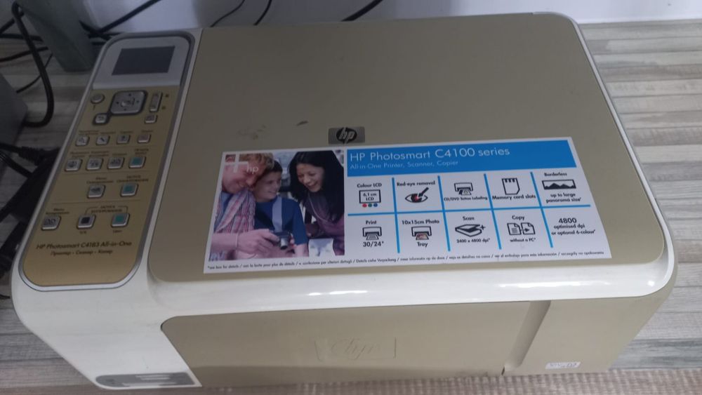 Продам комп на базе Celeron в комплект