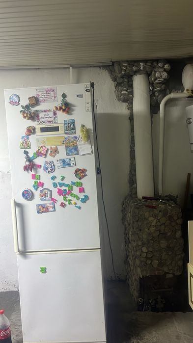 Продам холодильник в хорошем состоянии .В ремонте не был