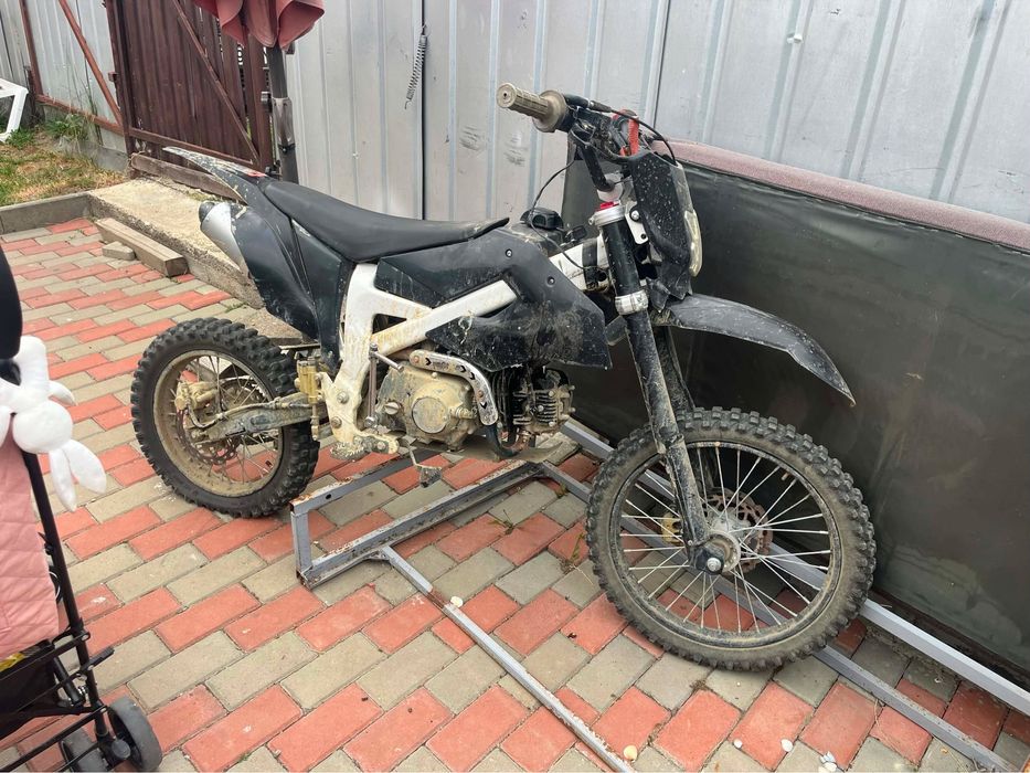 Cross kxd 125cc.