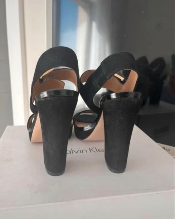 Sandale Calvin Klein marime 35