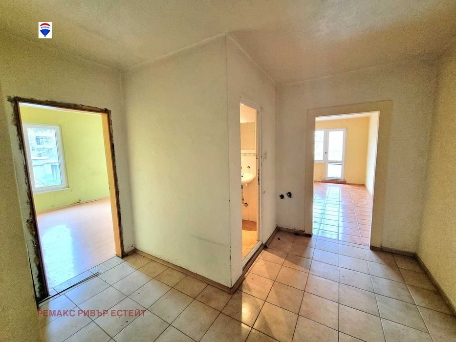 Продава се Хотел в Русе, Централен южен район - 272 кв.м за 476 €/кв.м - Снимка #3