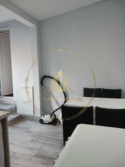 Дава се под наем Двустаен апартамент в Варна, Колхозен пазар - 40 кв.м за 250 € - Снимка #1