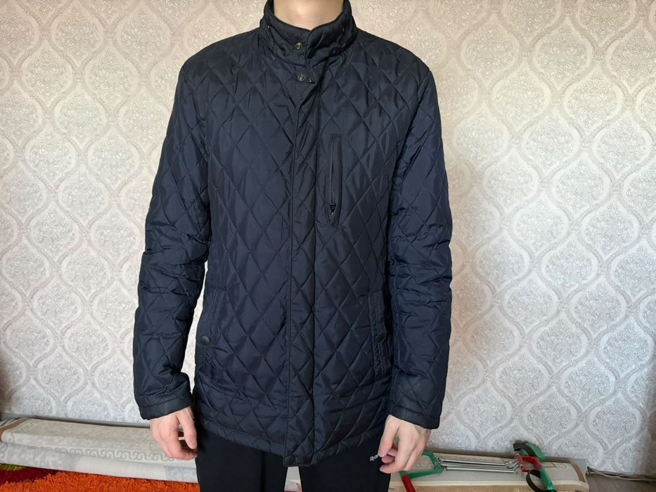 Продаю осенние мужские куртки