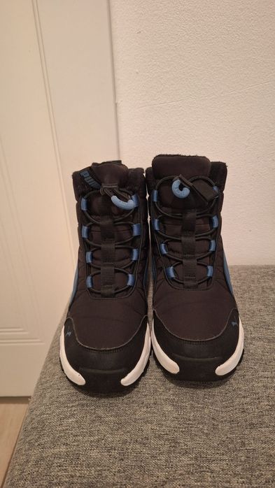 PUMA baieti marimea 37