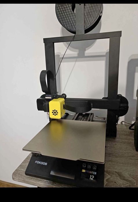 Vând imprimantă 3D Fokoos Odin‑5 F3. Volum printare 235×235×250mm