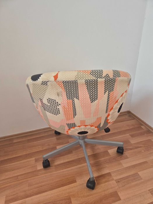 Scaun birou IKEA SKRUVSTA - rotativ