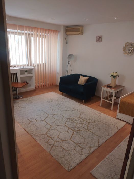 Proprietar inchiriez garsonieră strada Năsăud, zona 13 Septembrie, Rahova, Sebastian