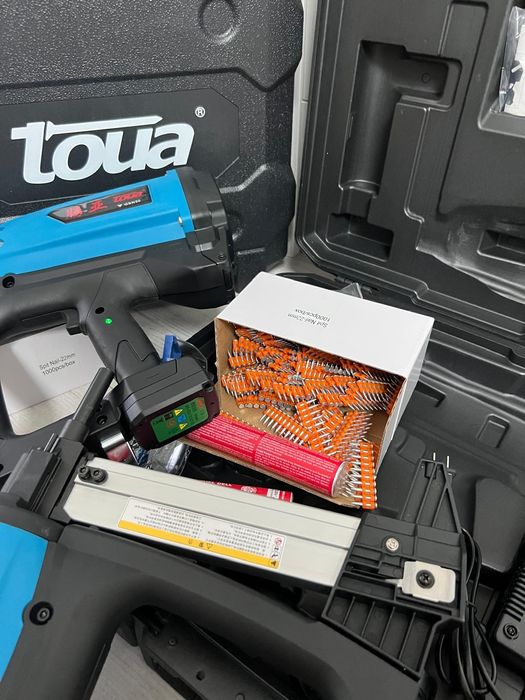 Pistol cuie beton și metal Toua