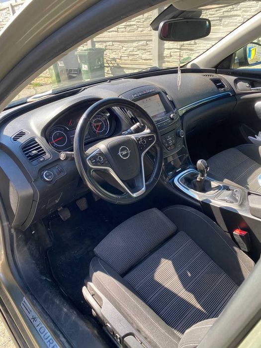 Opel Insignia Sports Tourer 4X4 / Manuala / Navi / Euro 6