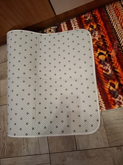 Две килимчета за кухня