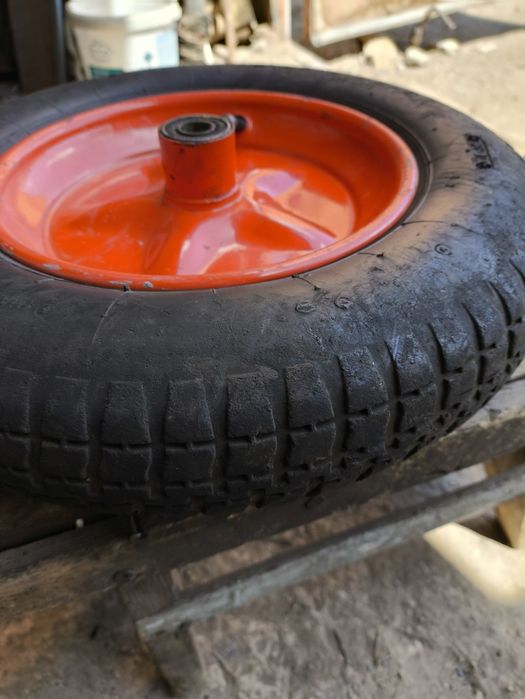 Продам колесо на тачку