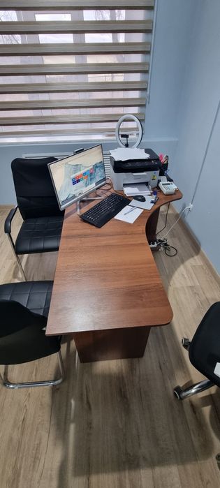 Продам шкаф, стол, принтер, кресла, кулер б/у