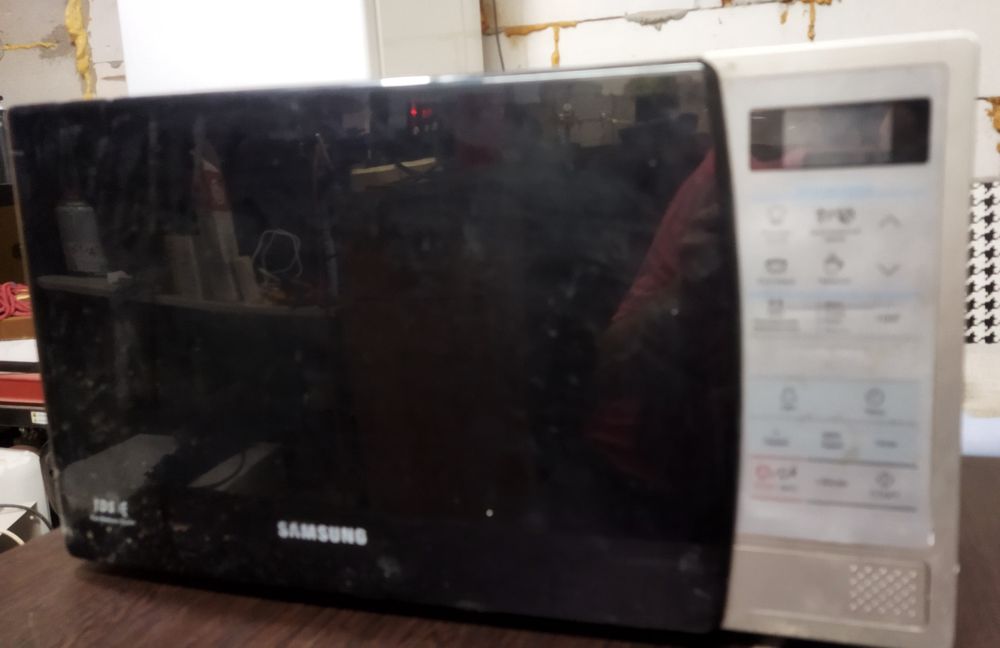 Микроволновка samsung.