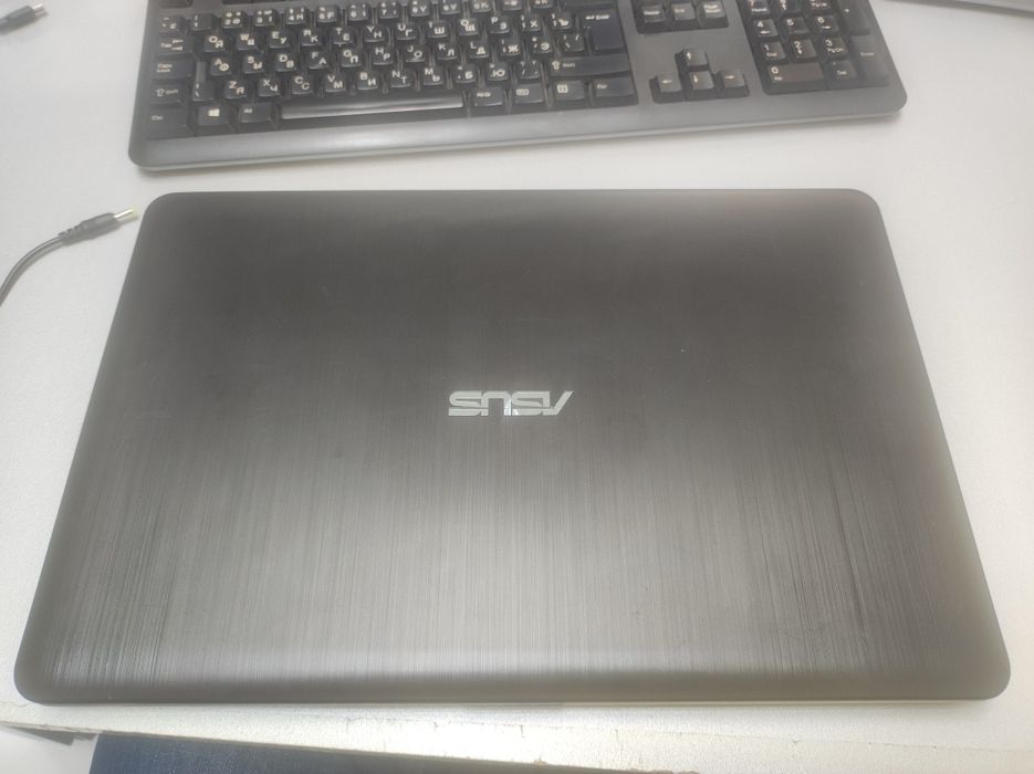 Продам ноутбук Asus