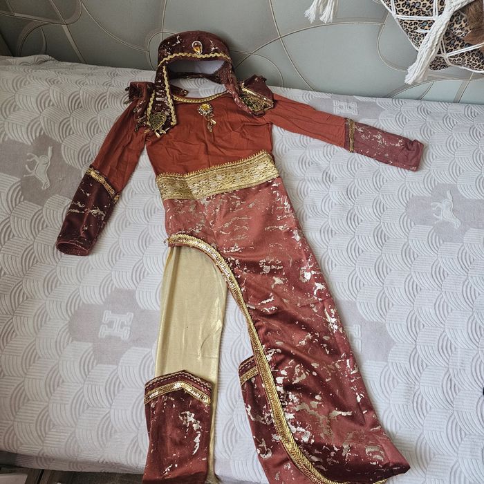 Продам танцевальные костюмы