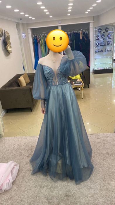 Вечернее платье