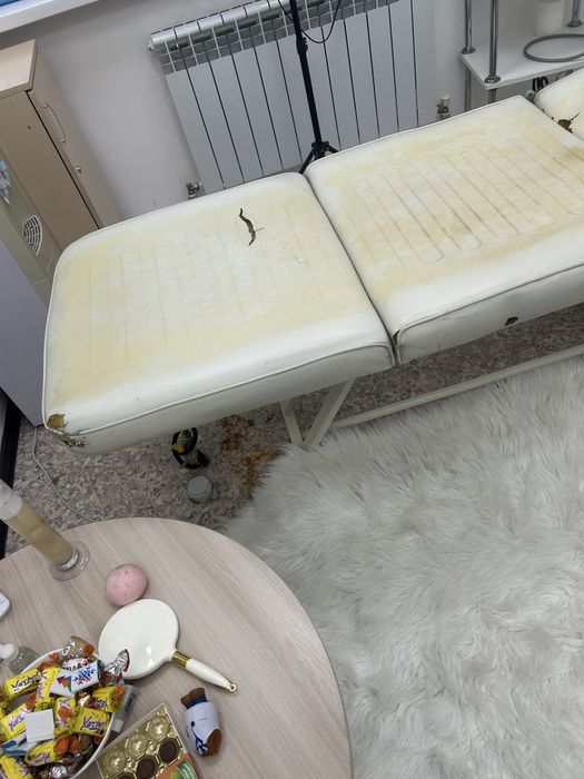 Продам кушетку рабочую