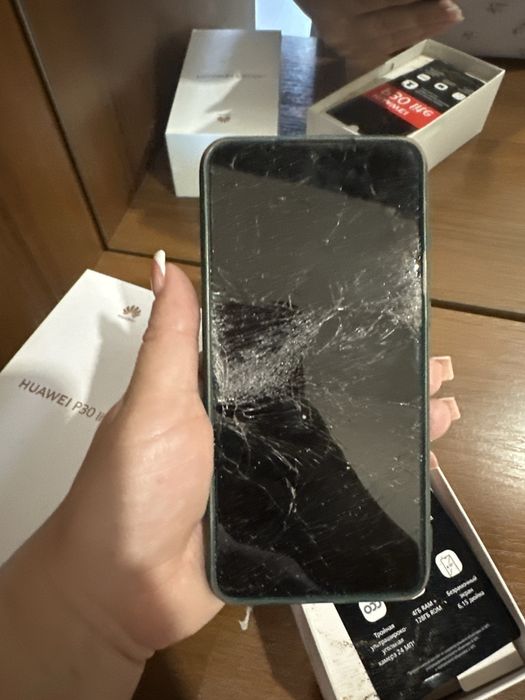 Продам теоефон рабочий упал