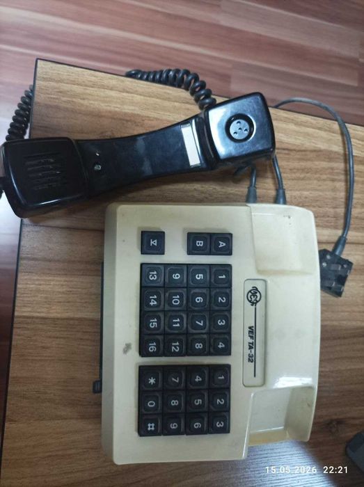 Продам телефонные аппарат VEF ТА-32