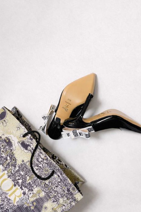 Pantofi DIOR – Negri, Lăcuiți, Piele 100%, Toc 10 cm, Premium